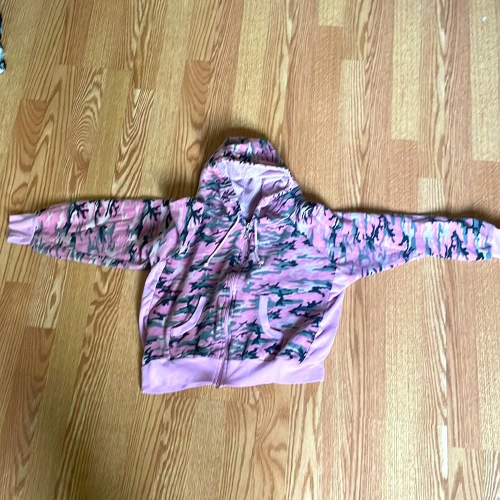 Veste - Picture 1 of 3